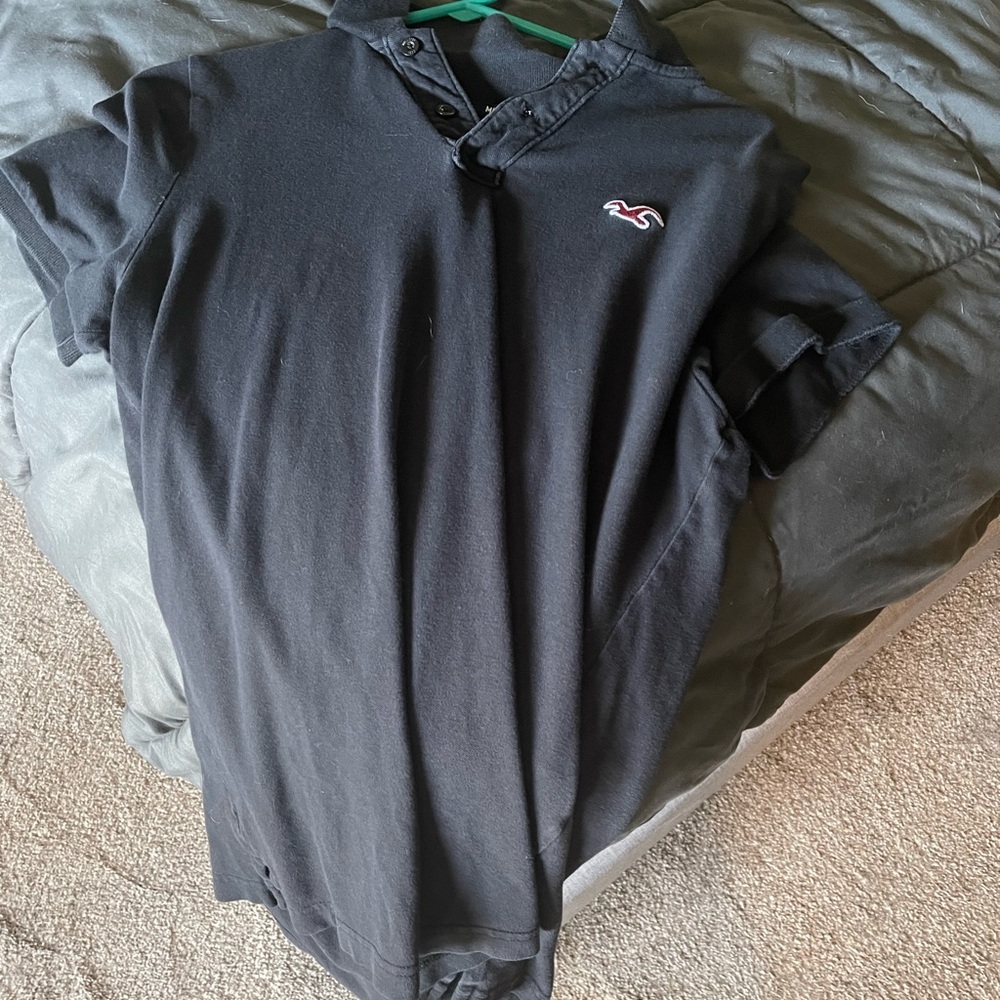 Hollister black polo